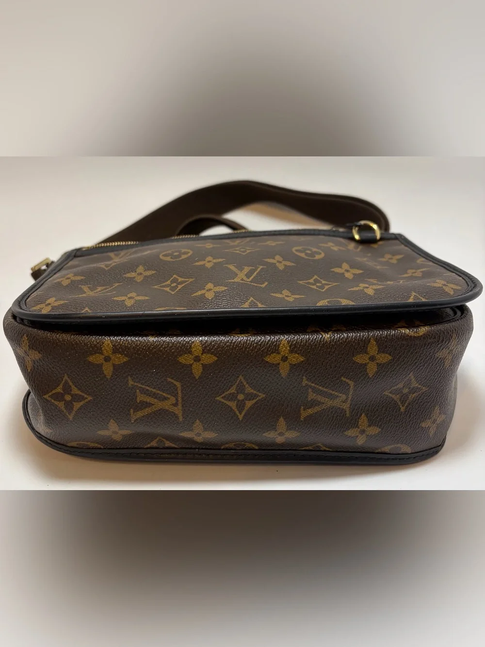 Louis Vuitton Bosphore PM Messenger Bag Macassar Monogram